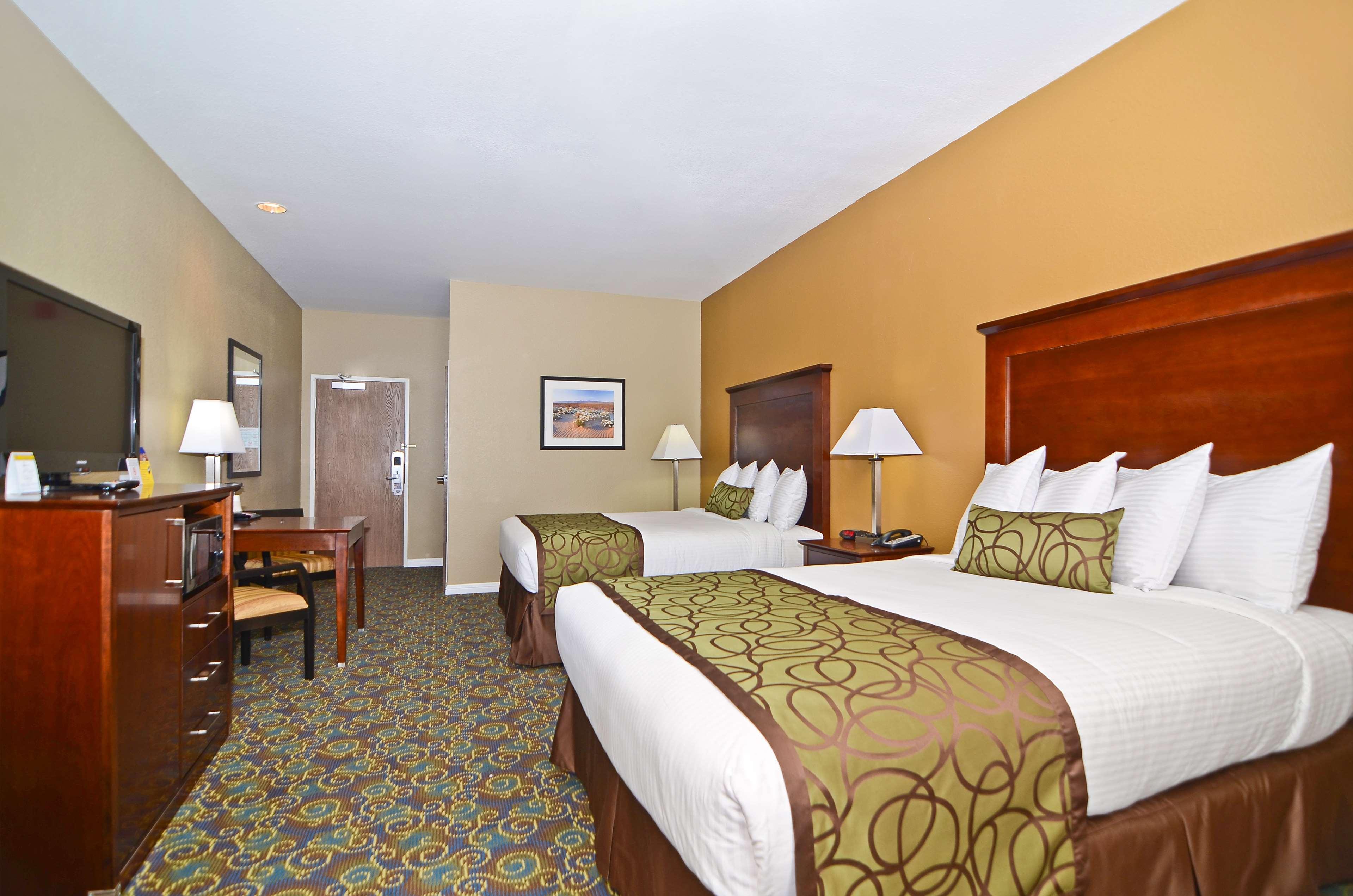 Best Western California City Inn & Suites Bilik gambar