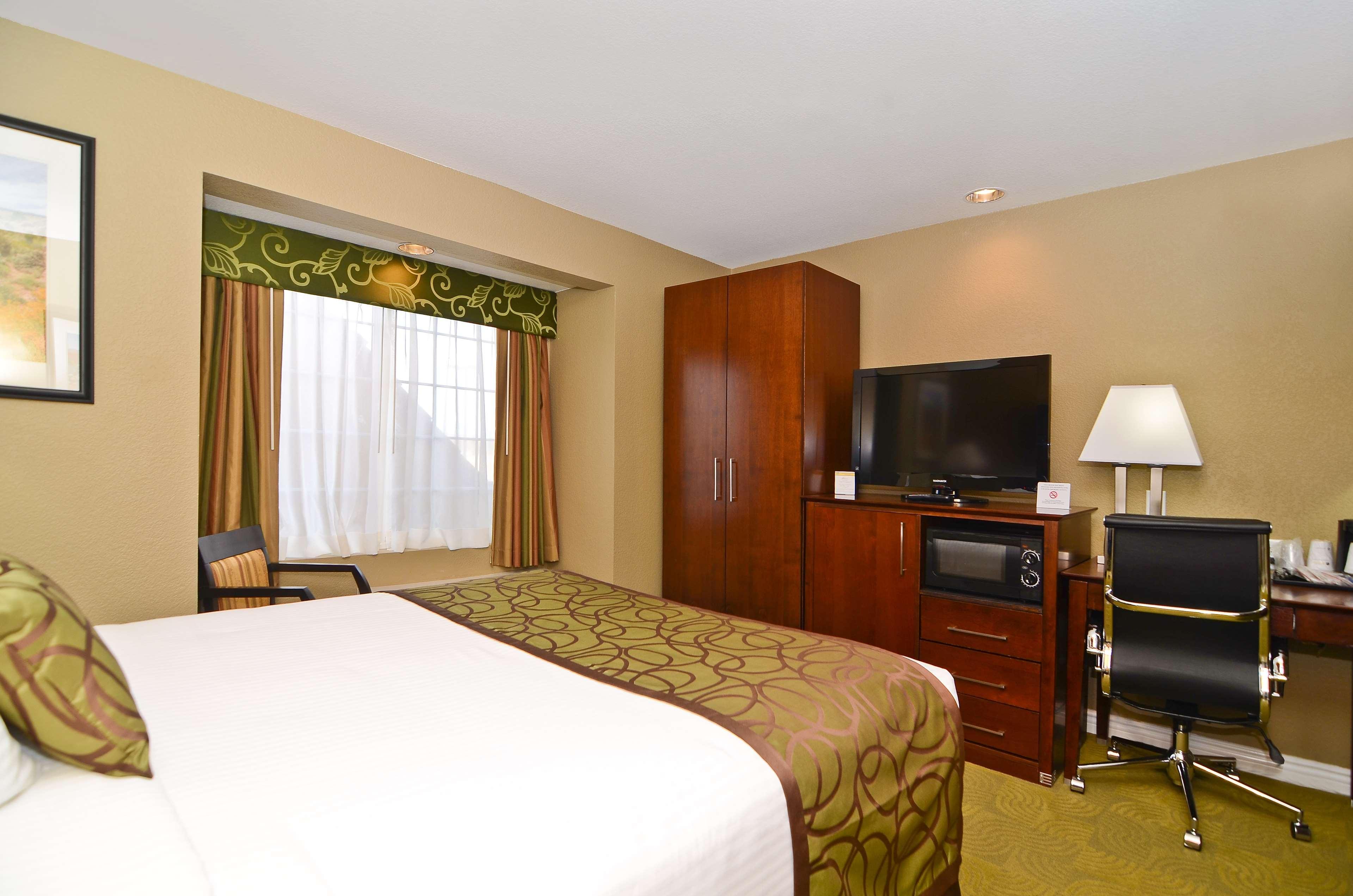 Best Western California City Inn & Suites Bilik gambar
